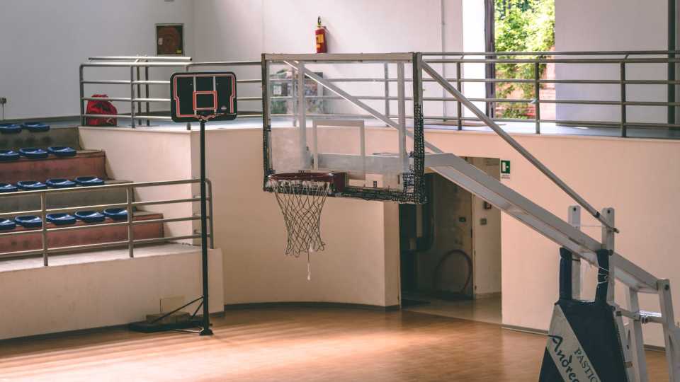 image of a well maintained recreation facility 